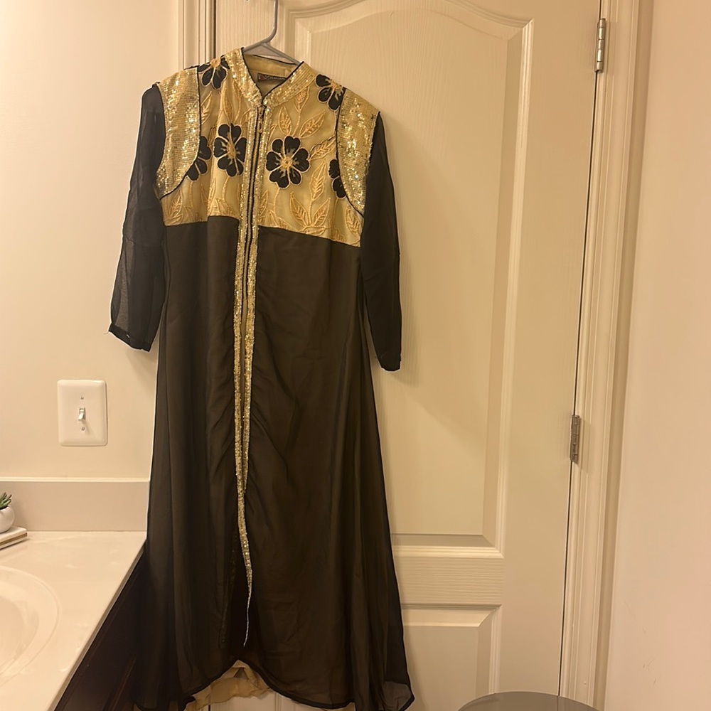 gold and black kurta
